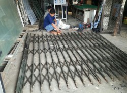 Perbaikan pintu Folding Gate 